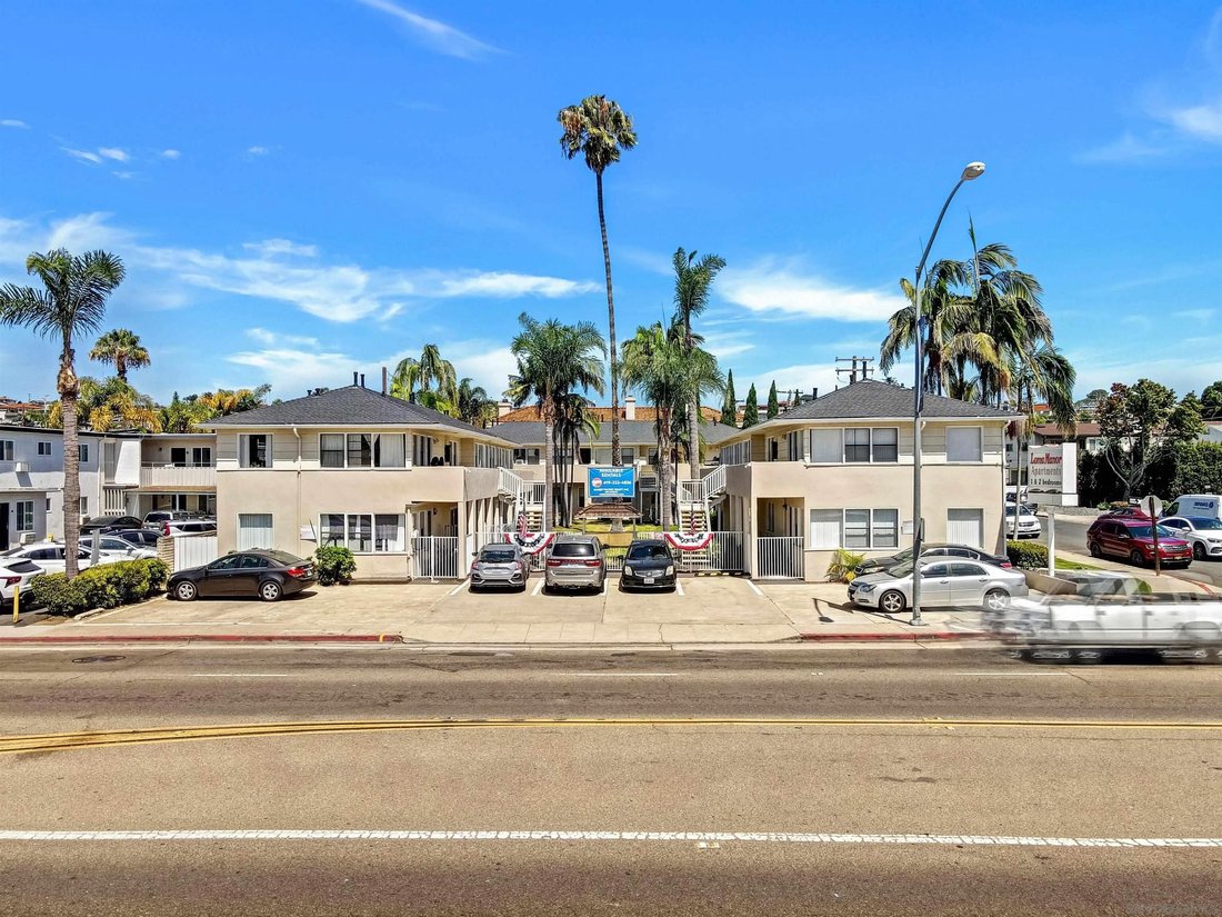 San Diego, California, United States 2 - 18408357