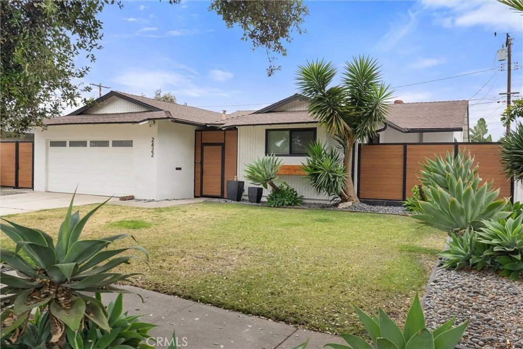 House in Santa Ana, California, United States 2 - 18403140