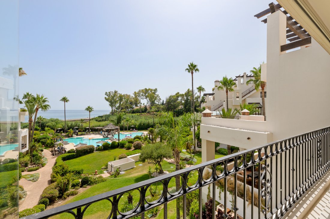 Apartment in Marbella, Andalusia, Spain 2 - 18411926