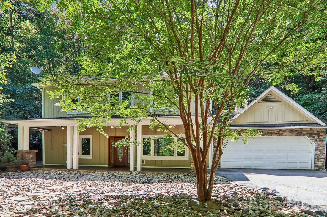 House in Mills River, North Carolina, United States 3 - 18409414