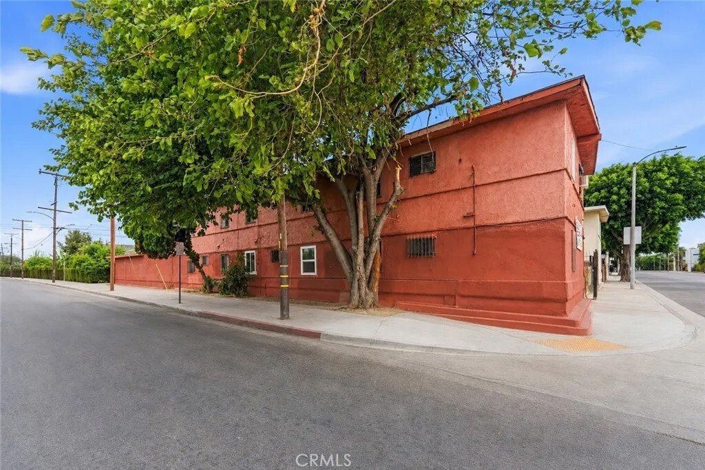 Los Angeles, California, United States 2 - 18413503