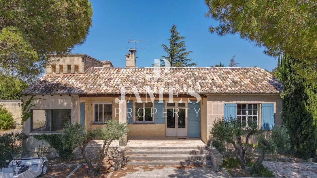 House in Fontvieille, Provence-Alpes-Côte d'Azur, France 1 - 18407008