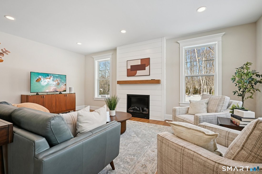 House in East Lyme, Connecticut, United States 4 - 18414475