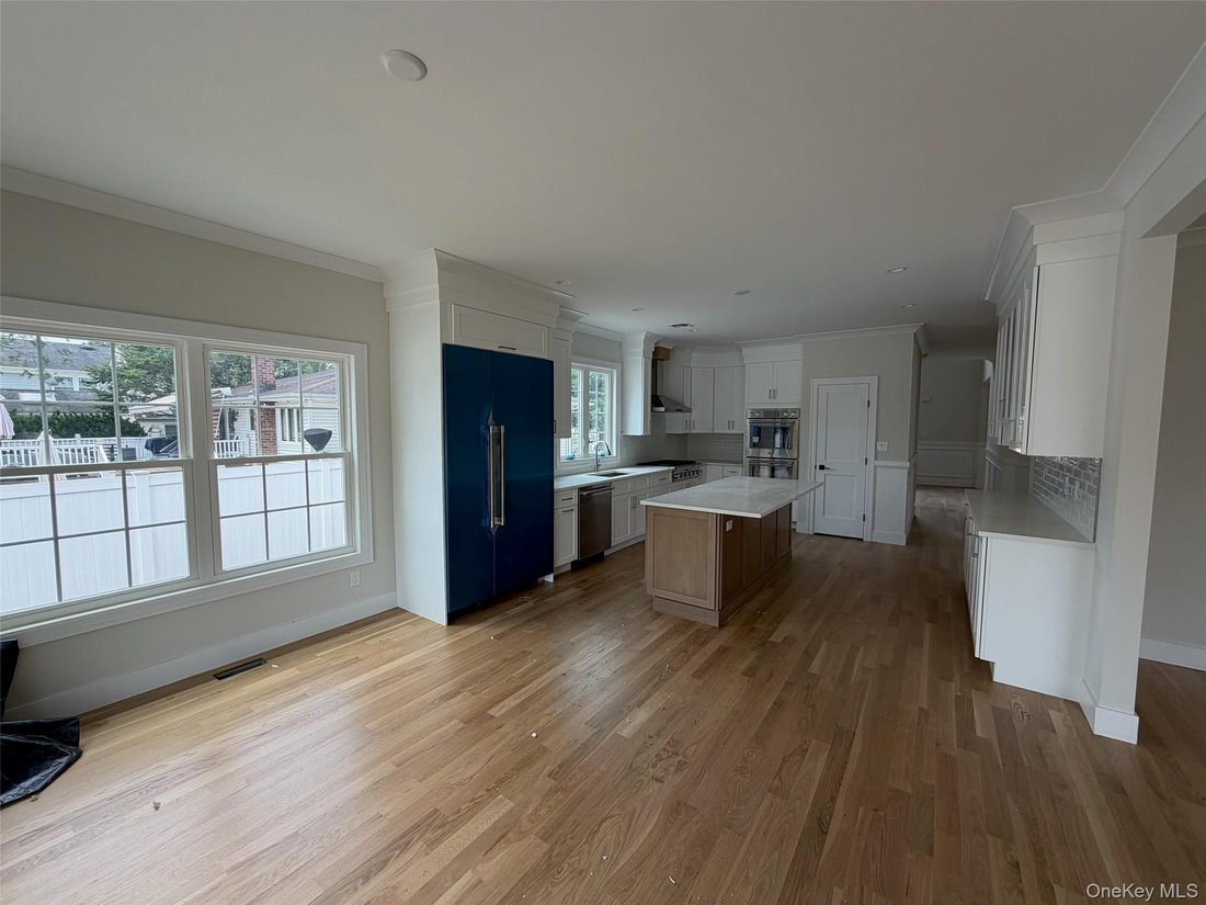 Casa a Bethpage, New York, Stati Uniti 5 - 18155434