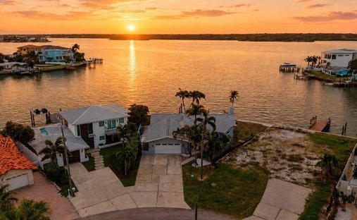 House in Madeira Beach, Florida, United States 1