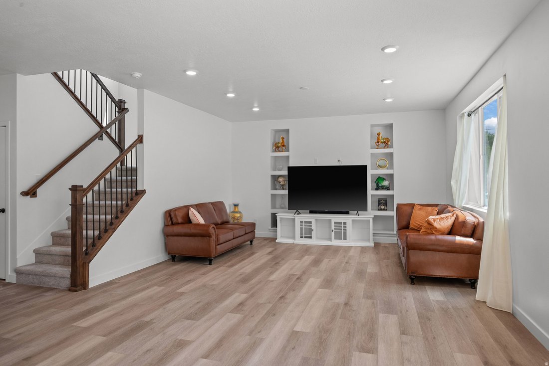 House in Taylorsville, Utah, United States 3 - 18406945