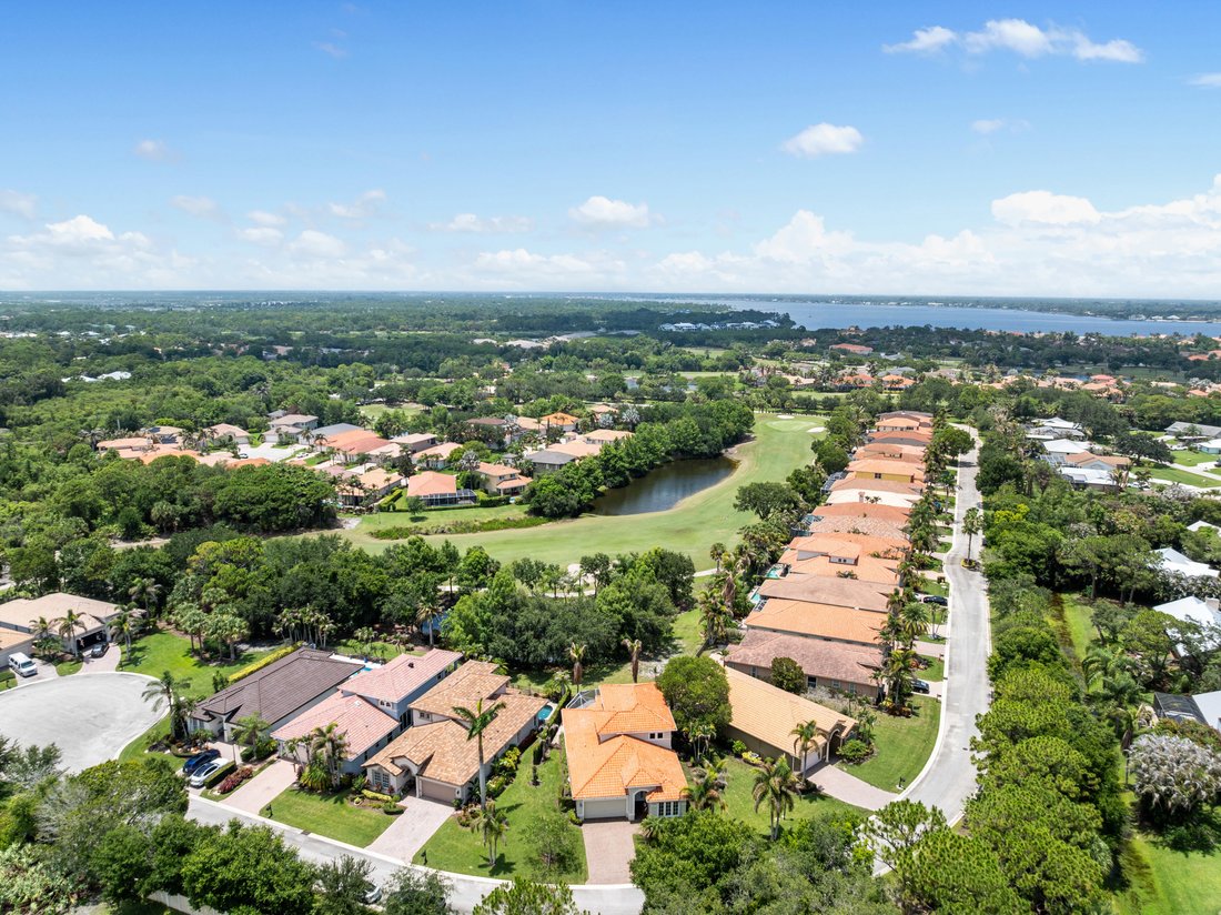 Palm City, Florida, United States 3 - 18412340