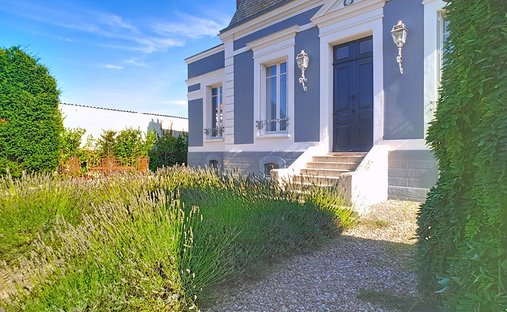 Villa in Egriselles-le-Bocage, Bourgogne – Franche-Comté, France 1