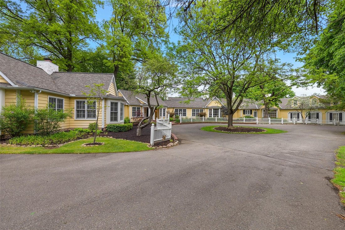 Maison à Bloomfield Hills, Michigan, États-Unis 2 - 18410396