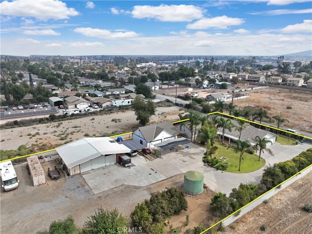 Riverside, California, United States 2 - 18411318