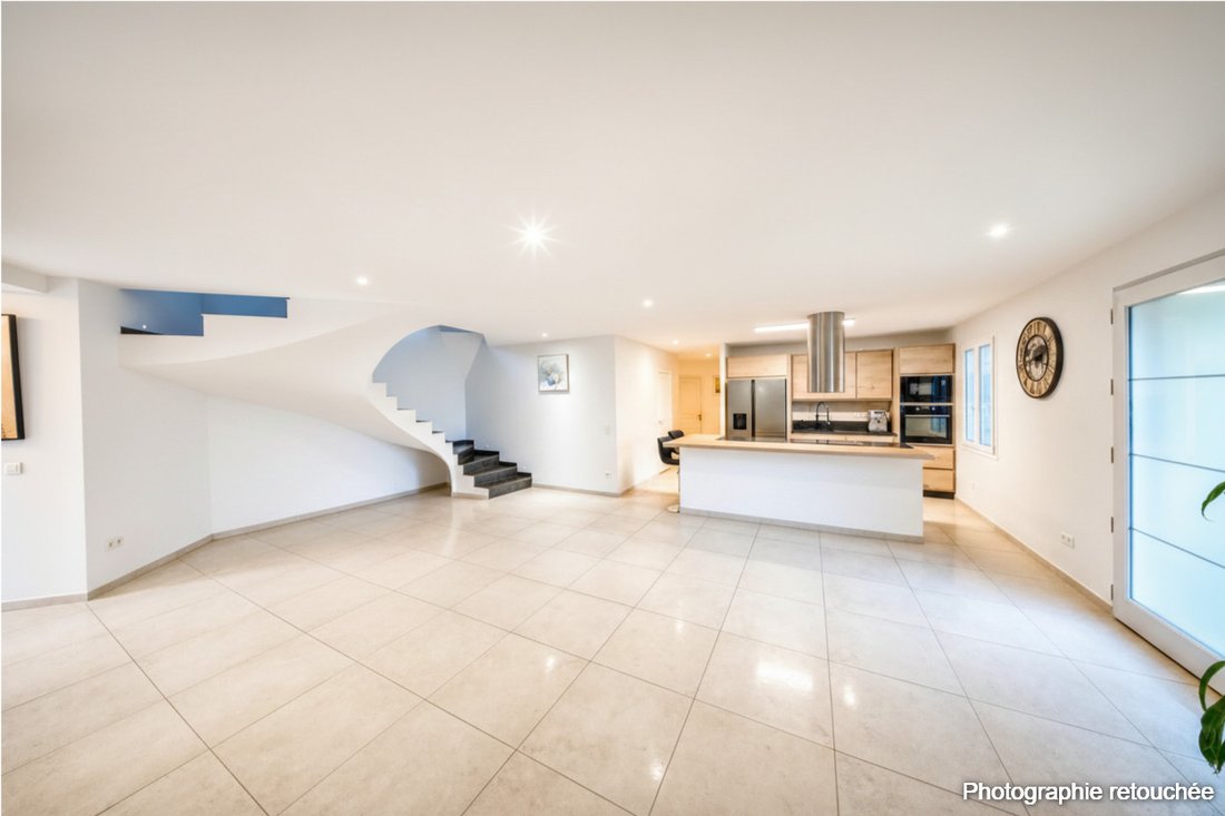 Villa in Sud Sud, Saint-Maximin-la-Sainte-Baume, France 3 - 18409567