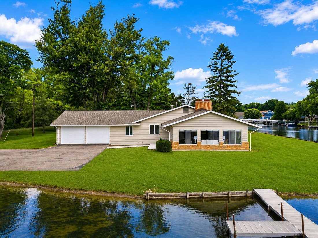 House in Township of Hamburg, Michigan, United States 1 - 18408967