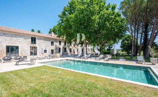 House in Arles, Provence-Alpes-Côte d'Azur, France 1