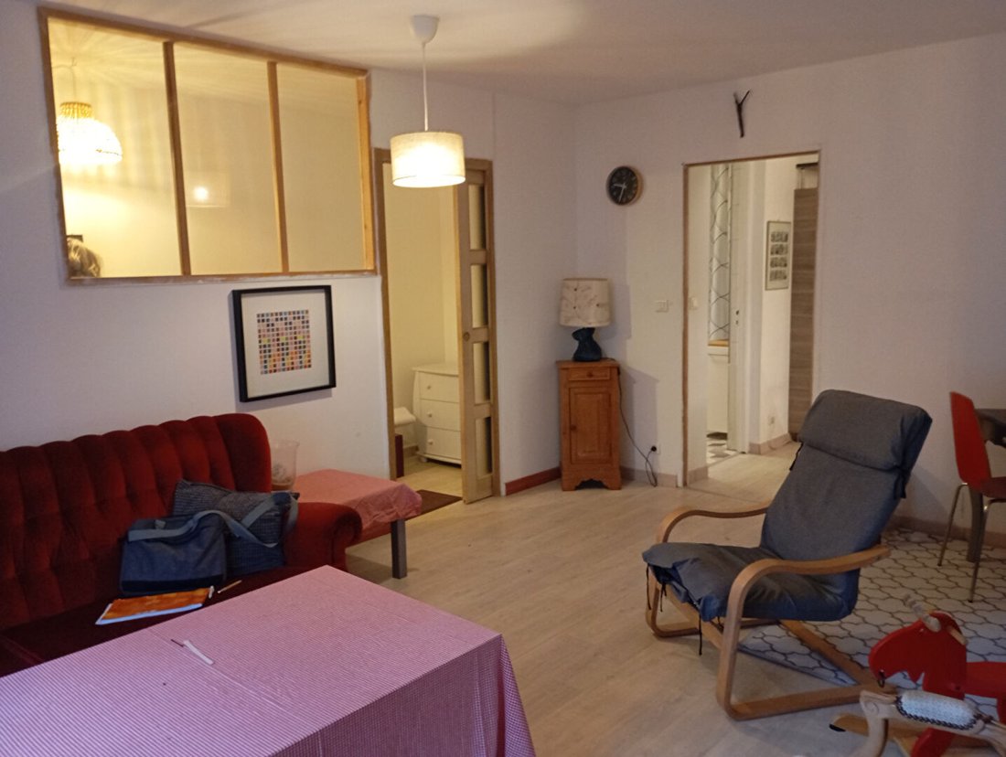 Bourg, Lambersart, France 1 - 18406024