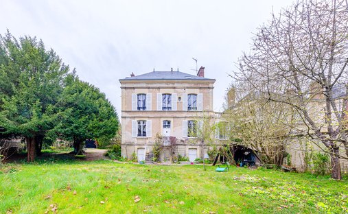 Villa in Centre Ville, Amiens, France 1