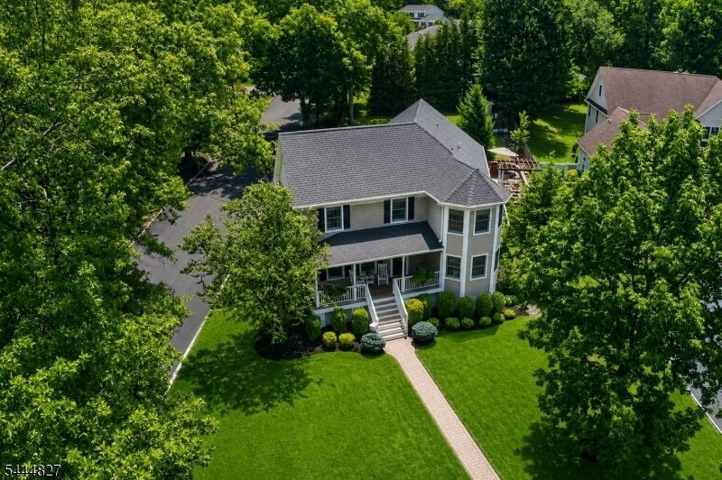 House in Livingston, New Jersey, United States 2 - 18410427