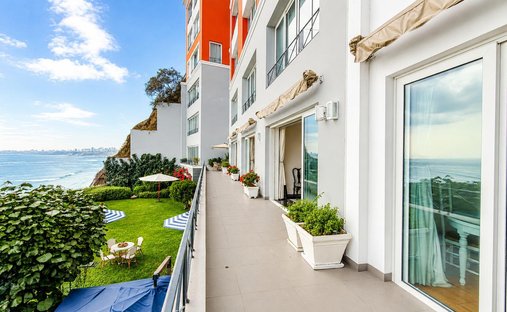 Apartment in Lima, Belarus 1