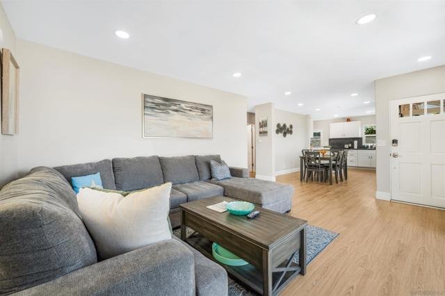 San Diego, California, United States 5 - 18409275