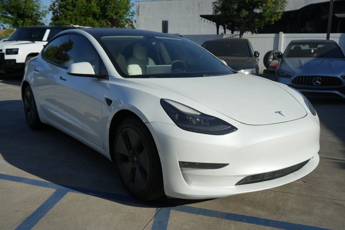 Sedan in San Gabriel, CA, United States 3 - 18409681