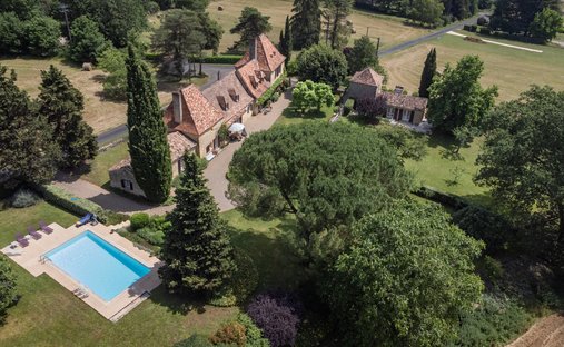 Villa in Saint-Capraise-de-Lalinde, Nouvelle-Aquitaine, France 1