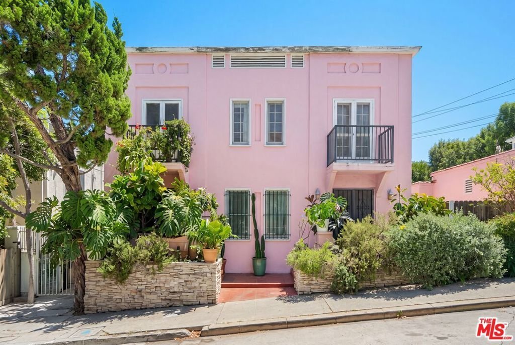 Los Angeles, California, United States 1 - 18407684