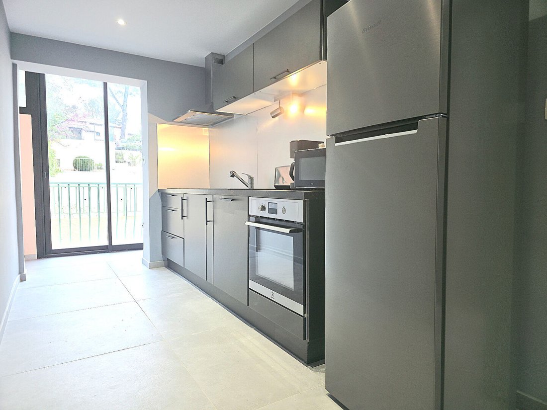 Apartment in Nord, Cavalaire-sur-Mer, France 5 - 18405448