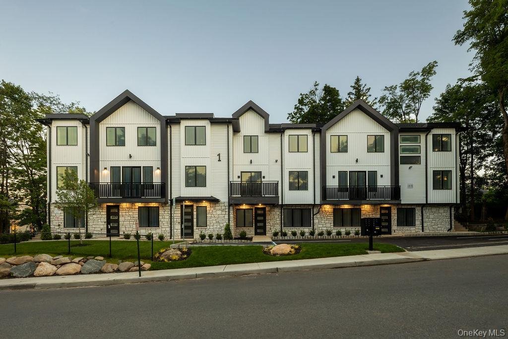 Condo in Airmont, New York, United States 3 - 18403930