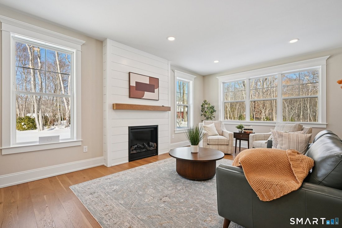 House in East Lyme, Connecticut, United States 5 - 18414475