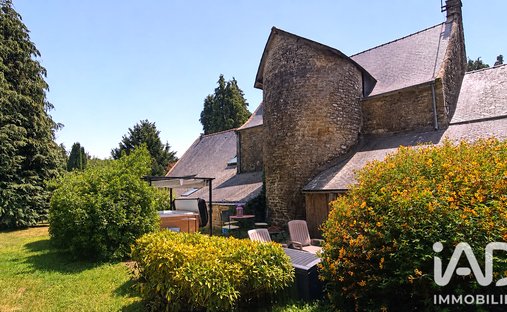 Maison à La Vraie-Croix, Bretagne, France 1