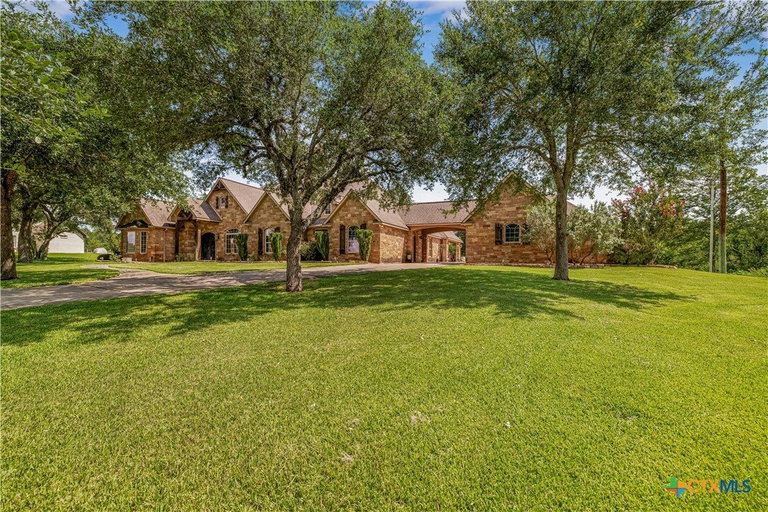House in Yoakum, Texas, United States 2 - 18414520