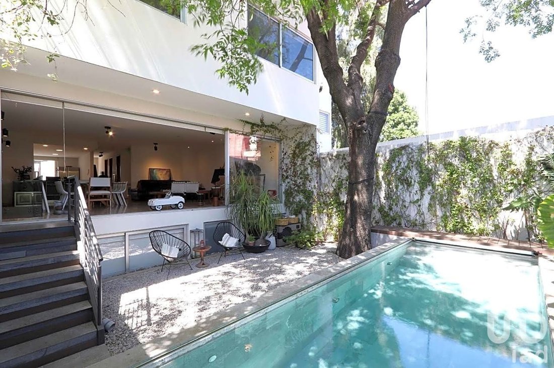 House in Mexico City, Mexico 1 - 18404519