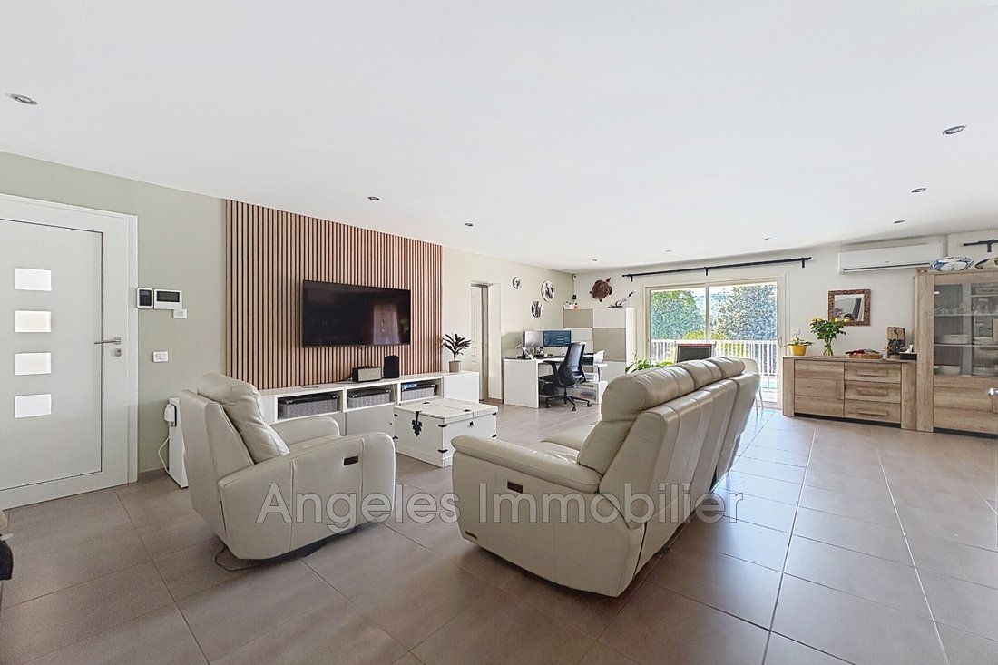 Villa in Flassans-sur-Issole, Provence-Alpes-Côte d'Azur, France 5 - 18413738