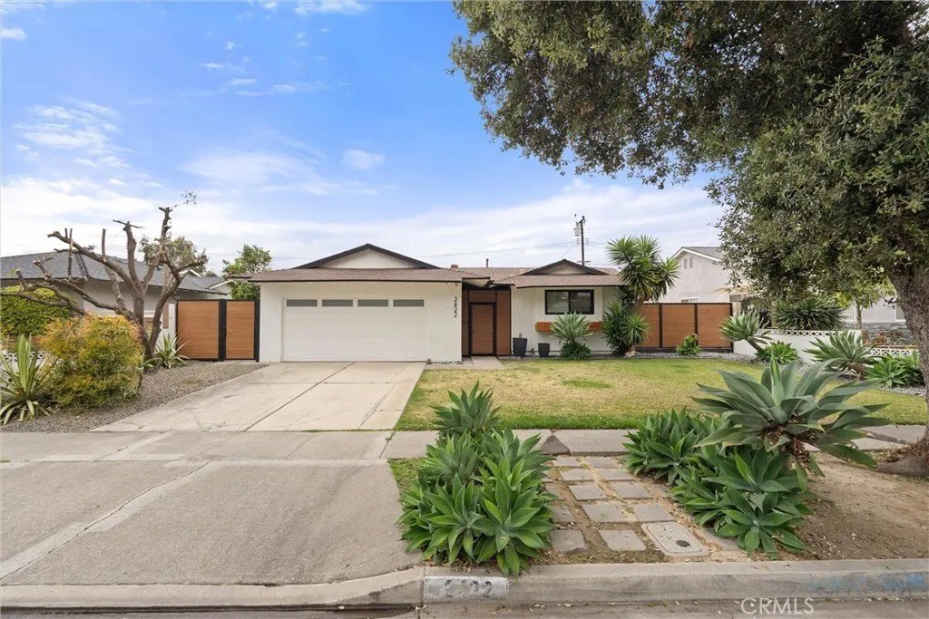 House in Santa Ana, California, United States 1 - 18403140
