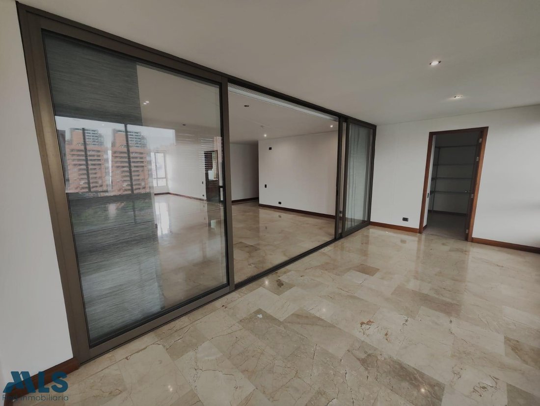 Apartment in Medellín, Antioquia, Colombia 2 - 18403979
