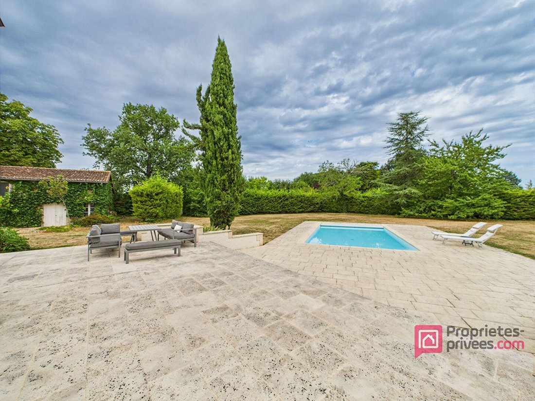 Villa in Avanton, Nouvelle-Aquitaine, France 3 - 18405262