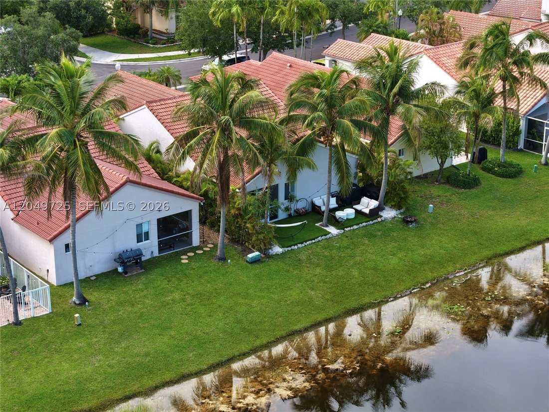 House in Weston, Florida, United States 3 - 18413410
