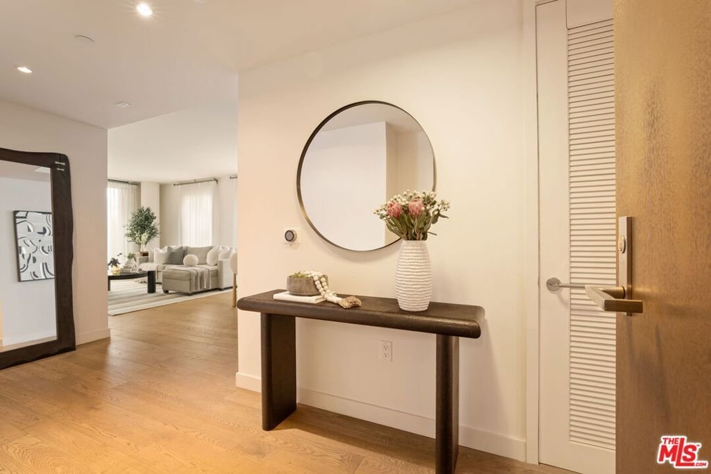 Condo in Santa Monica, California, United States 2 - 18407671
