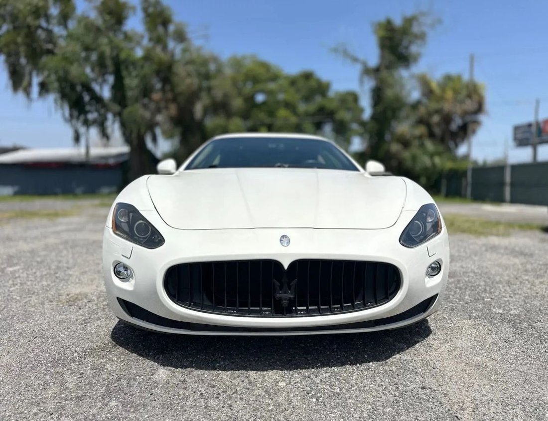 Coupe in Orlando, FL, United States 5 - 15282697
