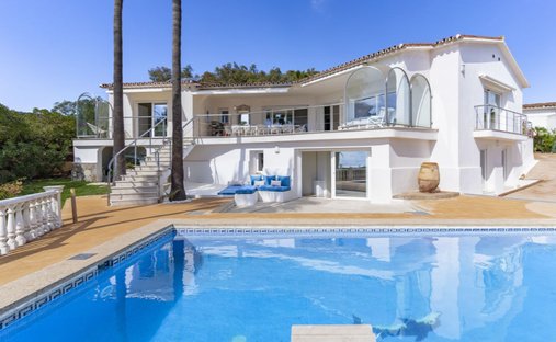 Villa in Sotogrande, San Roque, Andalusia 1