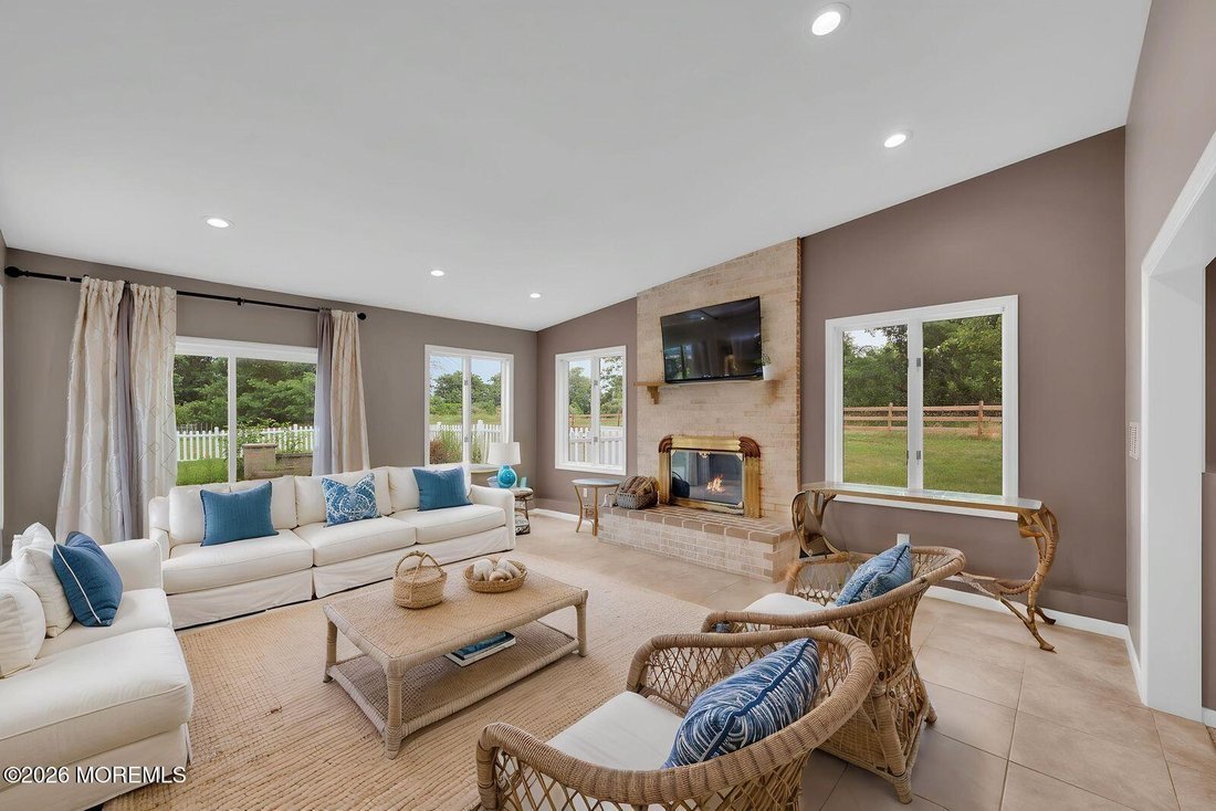 House in Marlboro Township, New Jersey, United States 3 - 18334867