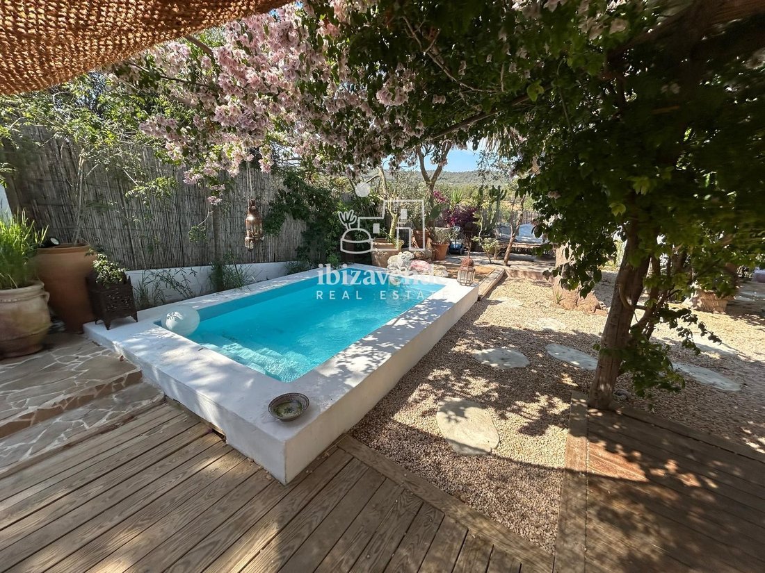 Villa in Sant Rafel de sa Creu, Sant Antoni de Portmany, Balearic Islands 1 - 18402738
