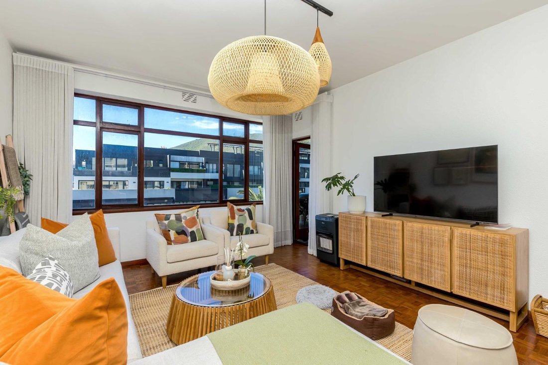 Apartment in City Centre, Cape Town, South Africa 2 - 18411000