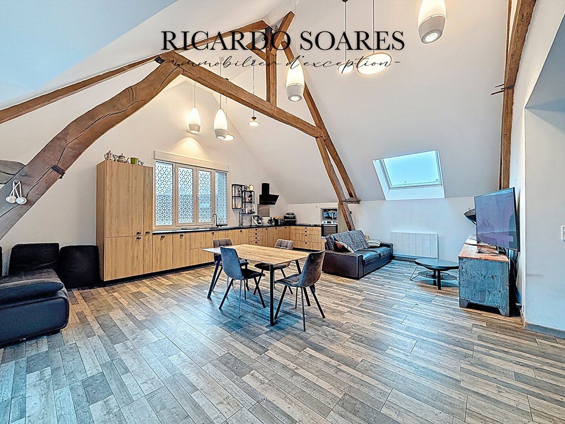 Estrees-Saint-Denis, Hauts-de-France, France 2 - 18405412