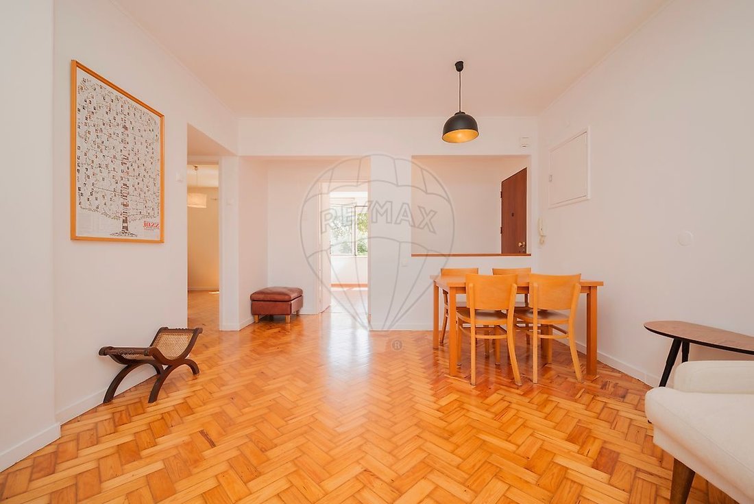 Apartment in Estoril, Cascais e Estoril, Lisbon 3 - 18413826