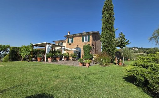 Landhaus in Carignano, Piemont, Italien 1