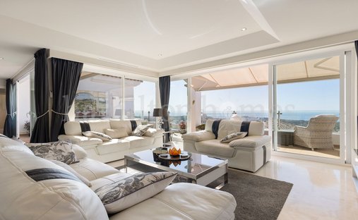 Penthouse in Casares, Andalusia, Spain 1
