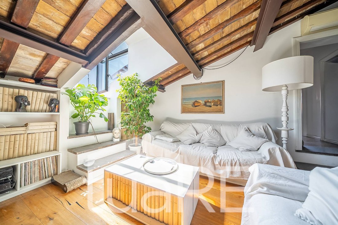 Apartment in Trastevere, Rome, Italy 3 - 18410265
