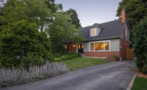 House in Hamilton, Ontario, Canada 1