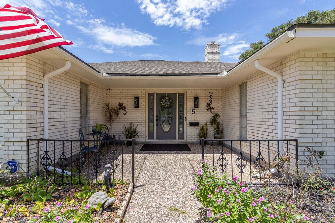 House in Galveston, Texas, United States 2 - 18416505