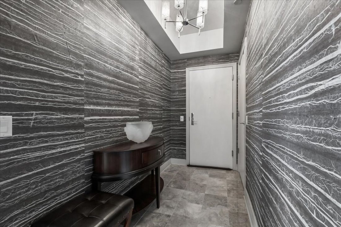 House in Chicago, Illinois, United States 5 - 18410308